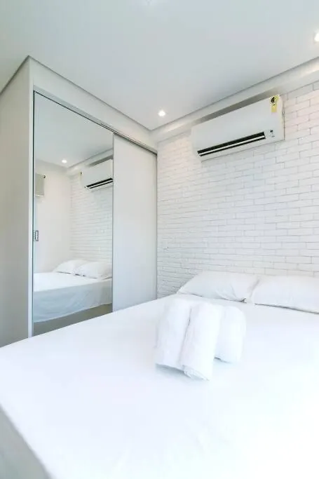Apartamento Hospedagem Studio 303 Ideal Prox Consulado Eua Hipica Cgh Vibra Autodromo E Transamerica Expo Center São Paulo